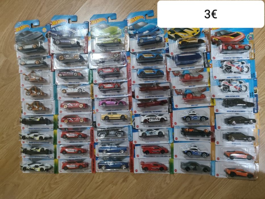 Hot Wheels variados
