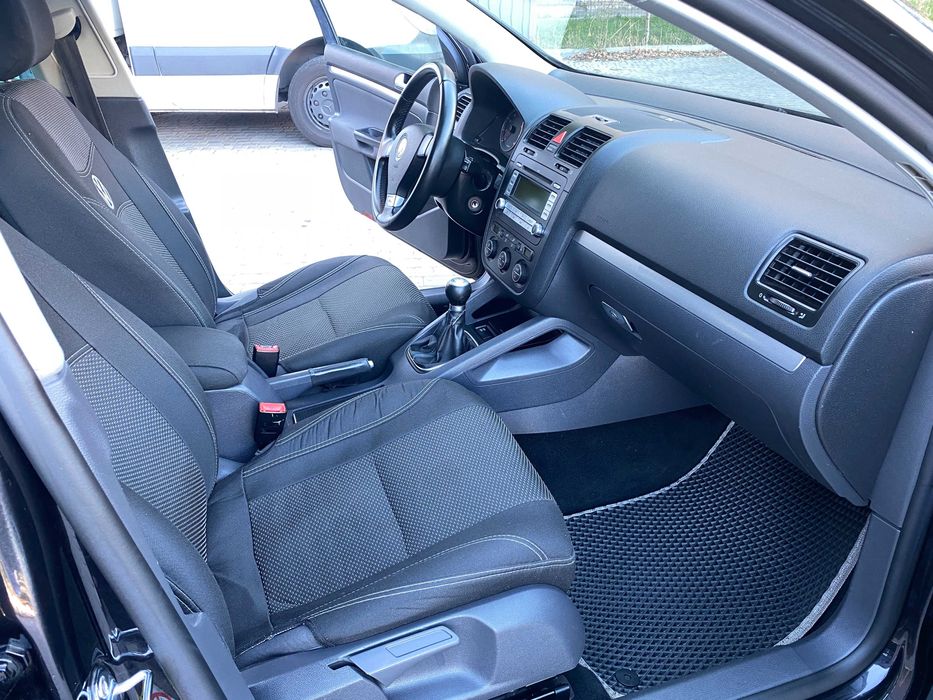 Продам Volkswagen Golf 2007 р. не фарбований, гарна комплектація