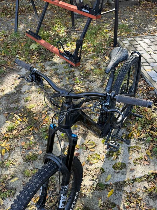 rower Dartmoor E-Thunderbird CF 2025 L