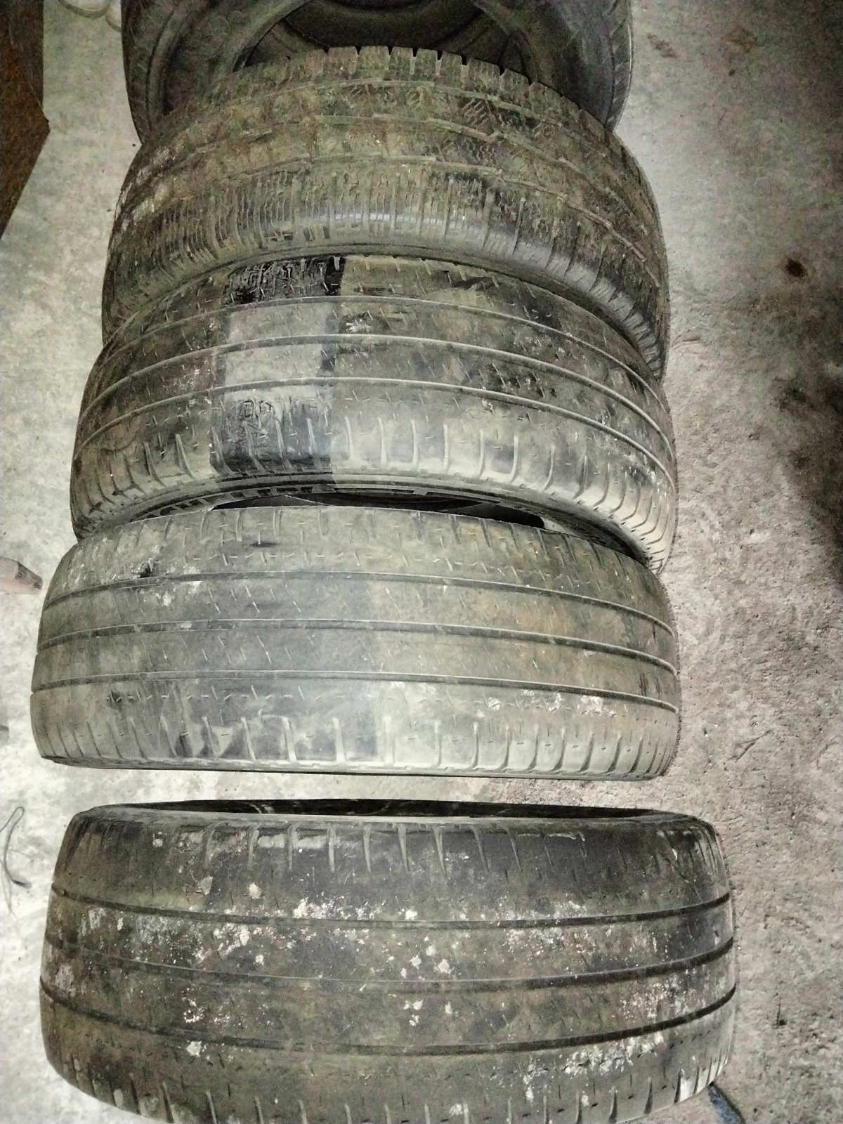 Продам шини 235/65 R16C