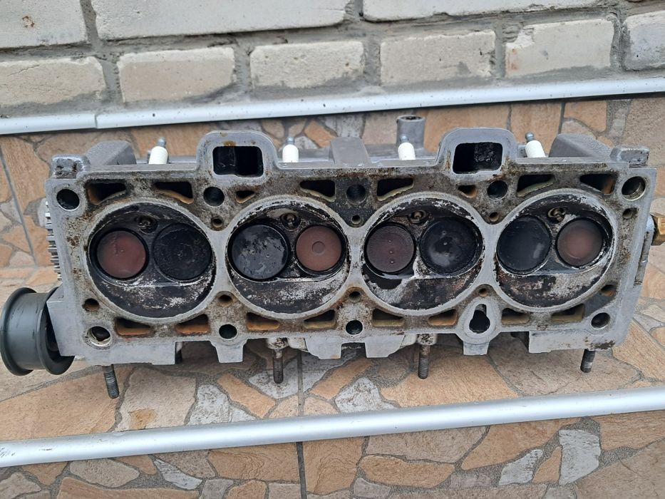 ГБЦ ВАЗ 2109 21099; 2110 2114 2115 1.5інжектор головка блока циліндрів