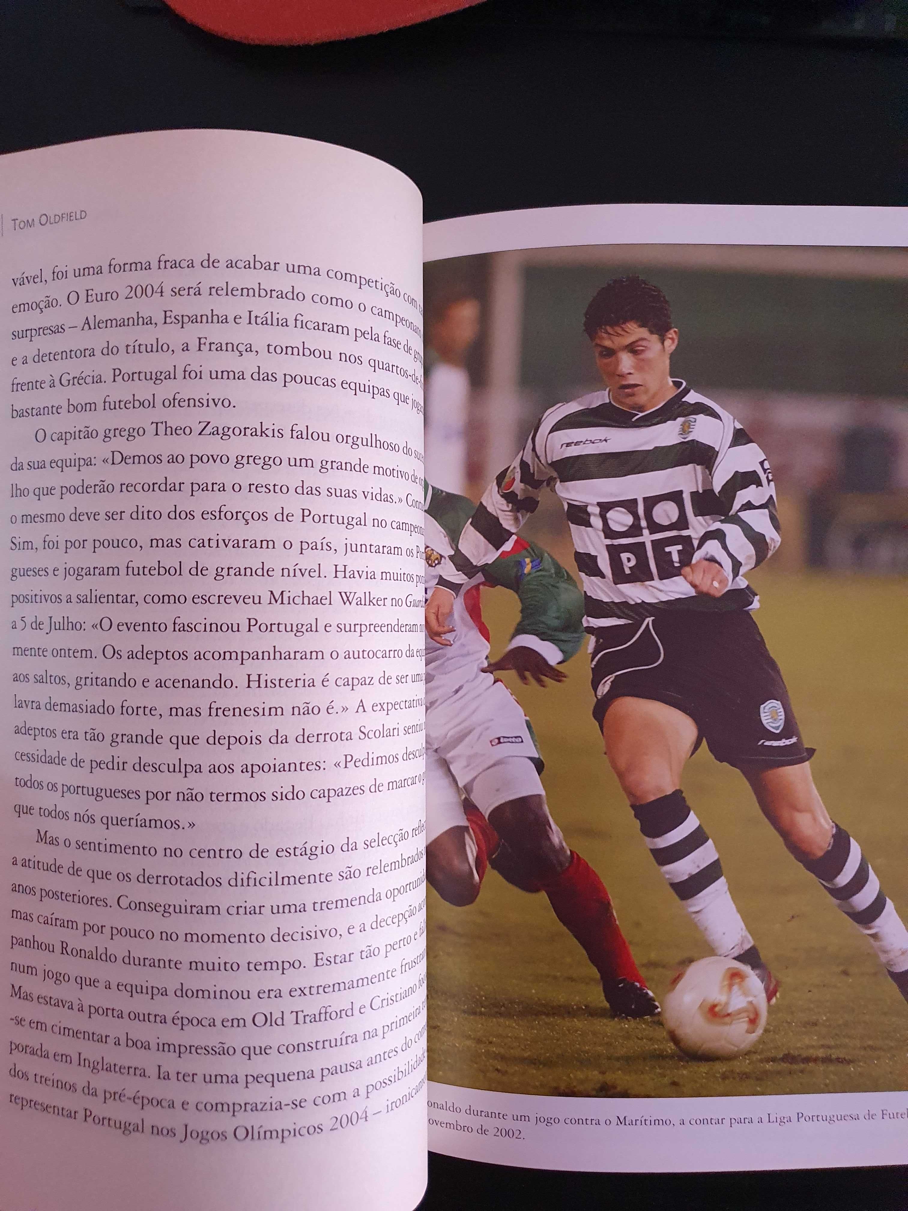 Livro Cristiano Ronaldo CR7, de Tom Oldfield