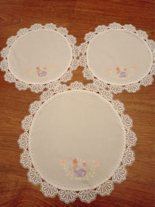 Conjunto de Panos Decorativos Bordados