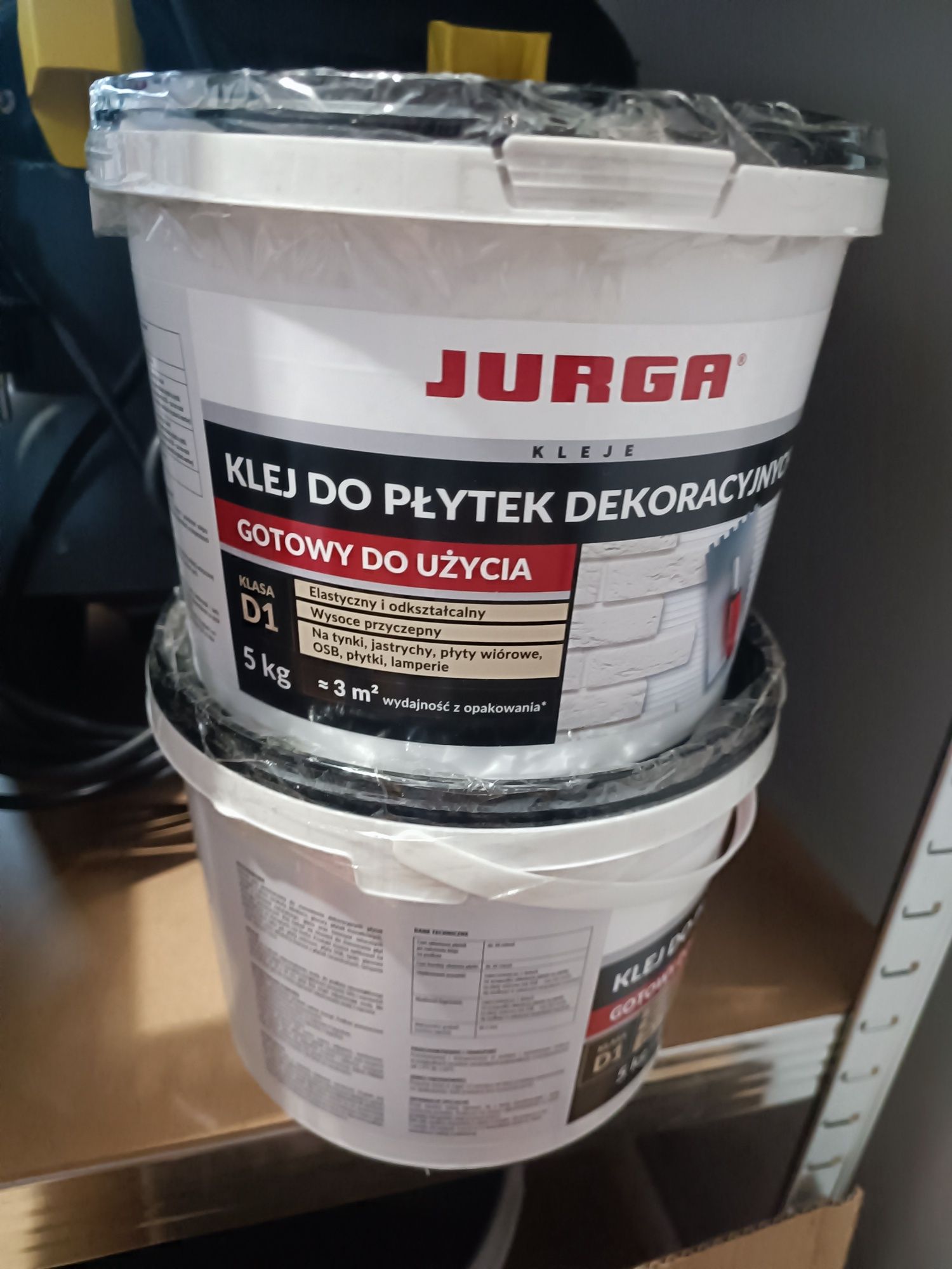 Płytki gipsowe ekostone z fugą imperial czerwona