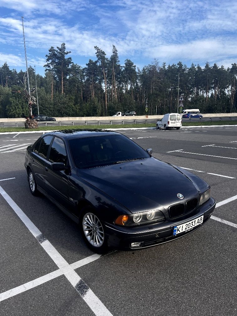 BMW E39 2.8 Шкіра • Люк • M-Руль • Автомат