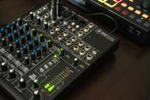 Mikser Mackie 802VLZ4 analog 8 line inputs