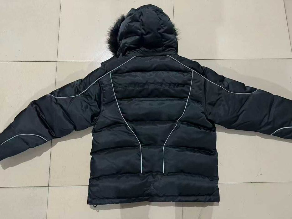 Пуховик Jordan x Supreme