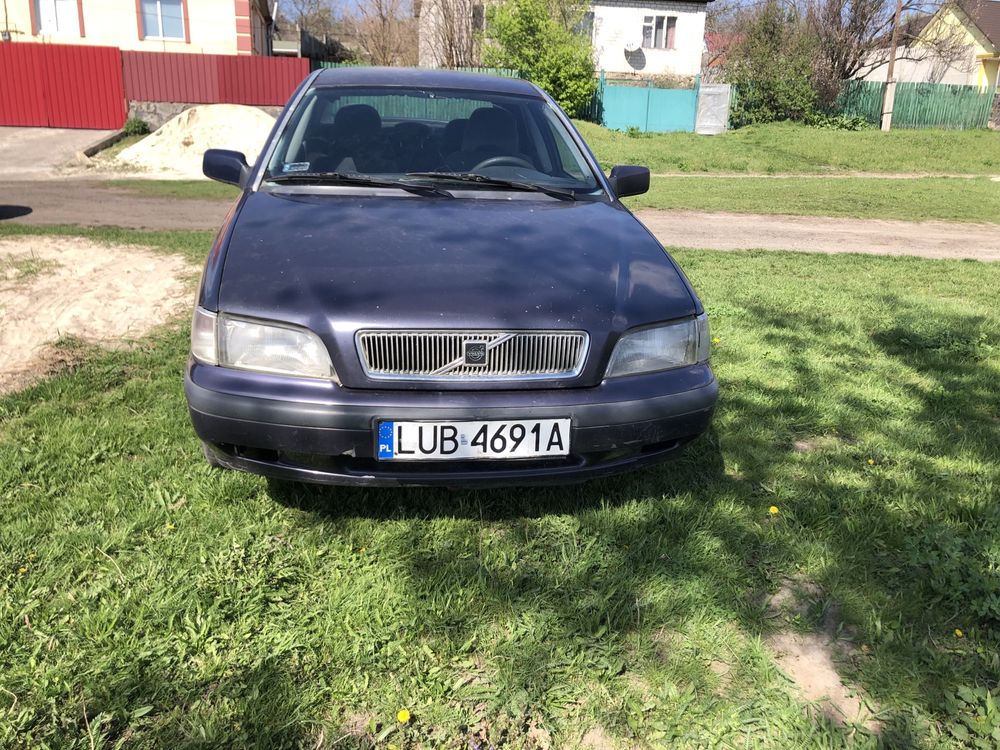 Продам Volvo S40 2.0 газ бензин