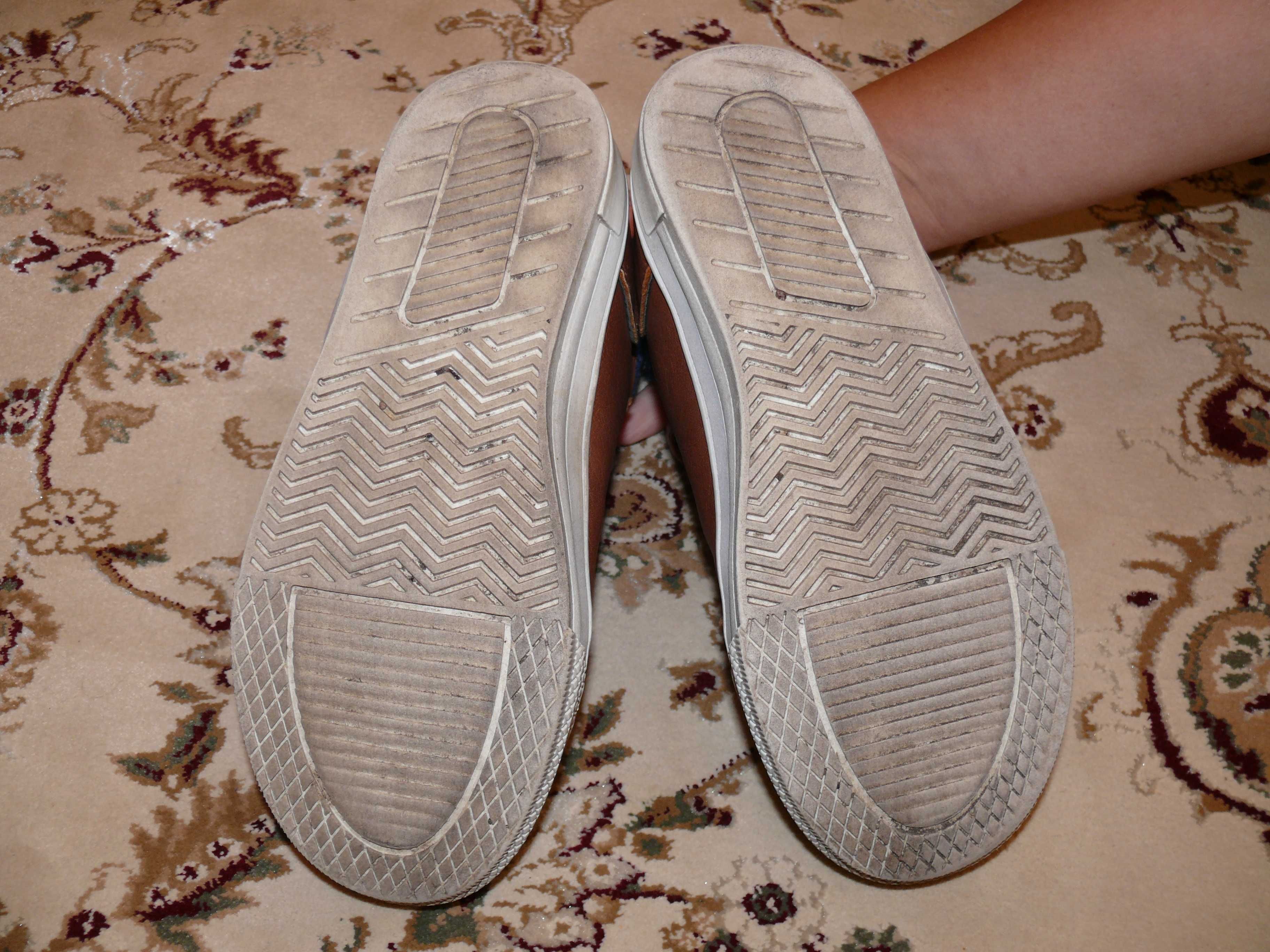 Демісезонні черевики на хлопчика (устілка 21,5 см)