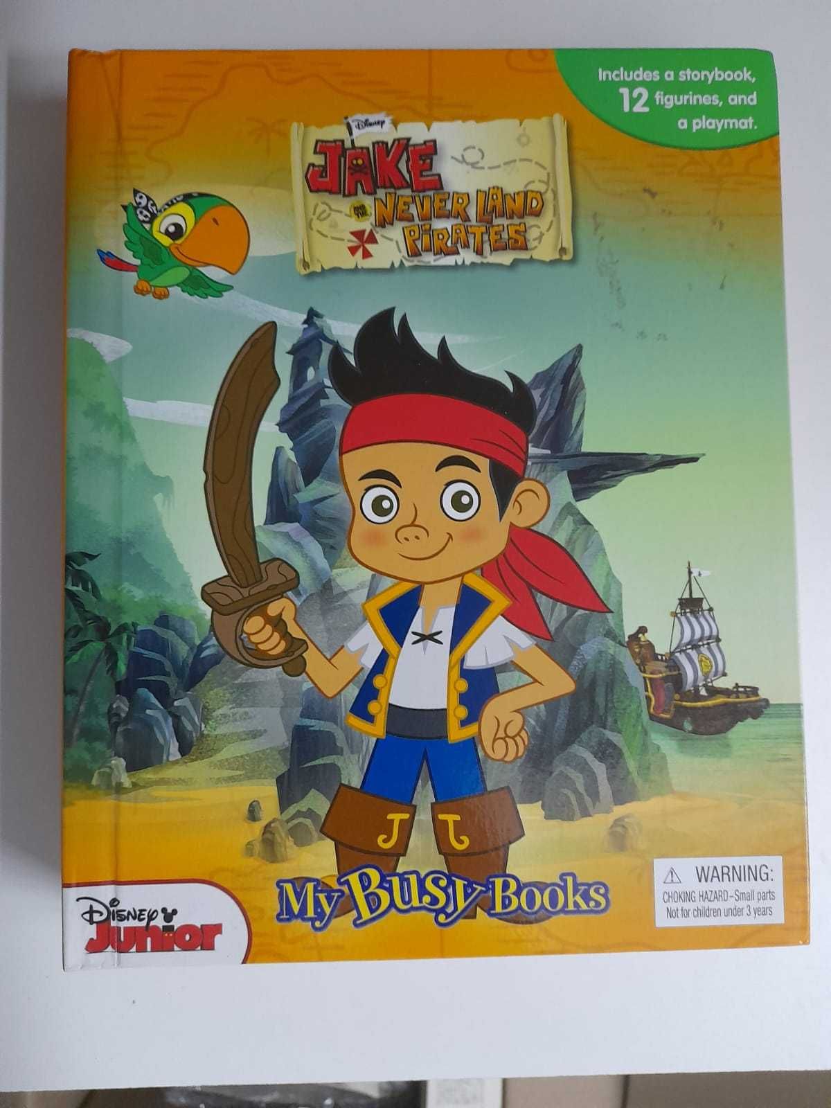 Submarino e livro do Bucky - Jake e os Piratas
