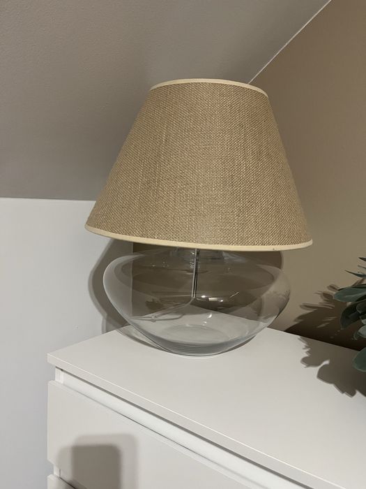 Lampa stolowa z abażurem