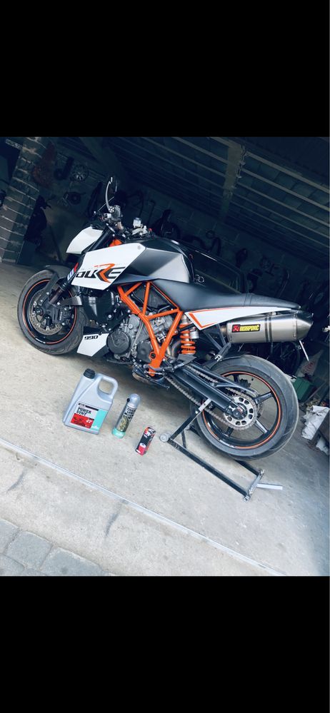 Ktm superduke 990R  LC8 2012