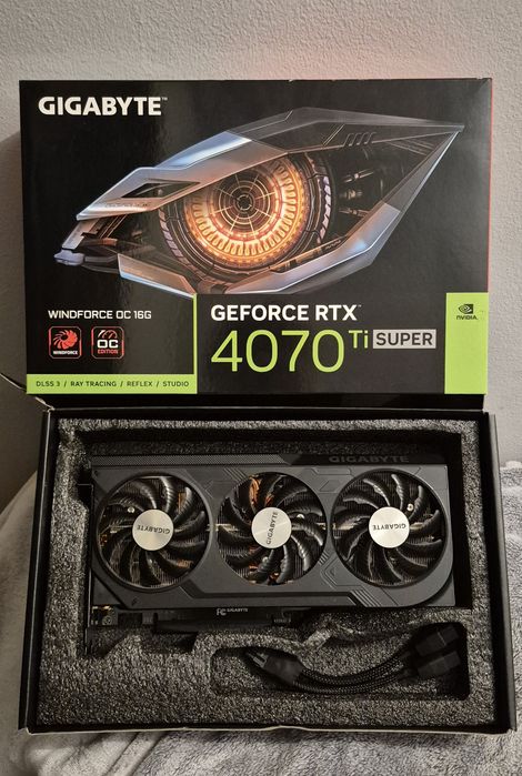 Karta Graficzna GeForce RTX 4070 Ti Super Windforce oc 16 GB