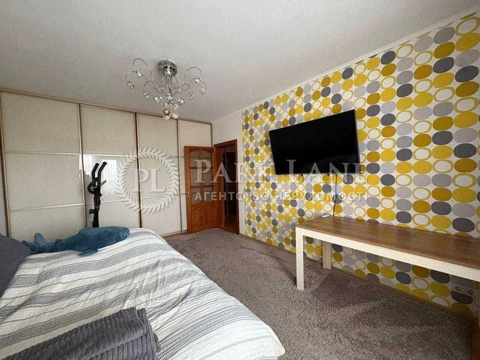 БЕЗ % Продаж 2к квартири вул. Драгоманова 8 Дарницький р-н