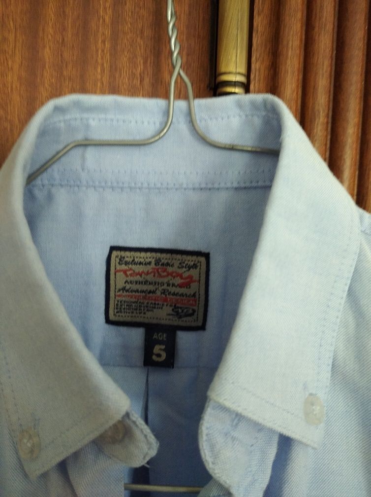 Camisa de menino de manga curta tamanho 5 anos