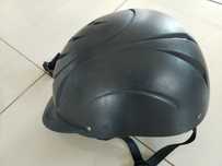 kask jeździecki  Fouganza r.S