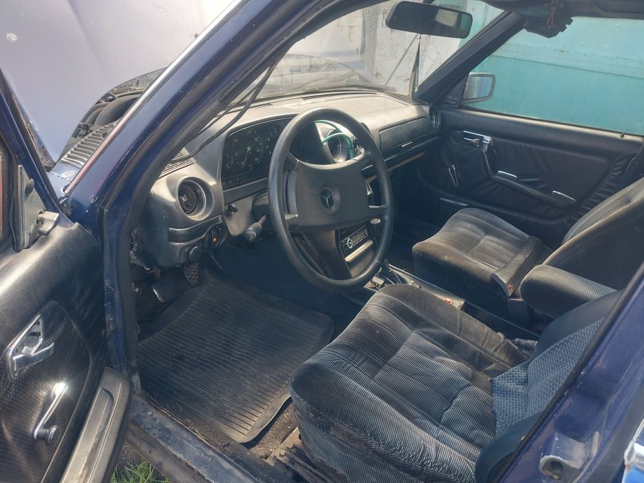 Mercedes W123 OM 604 2.2d