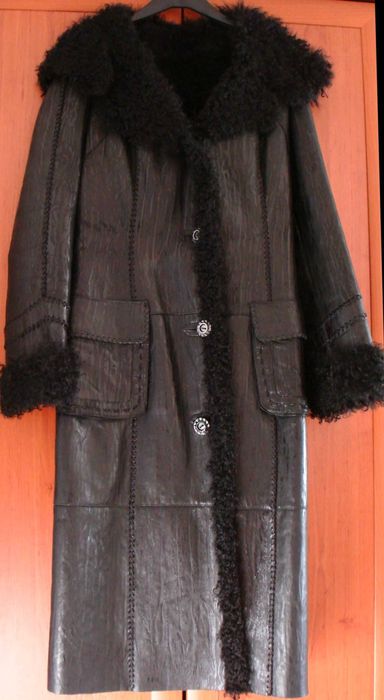 Дубленка натуральная кожаная.