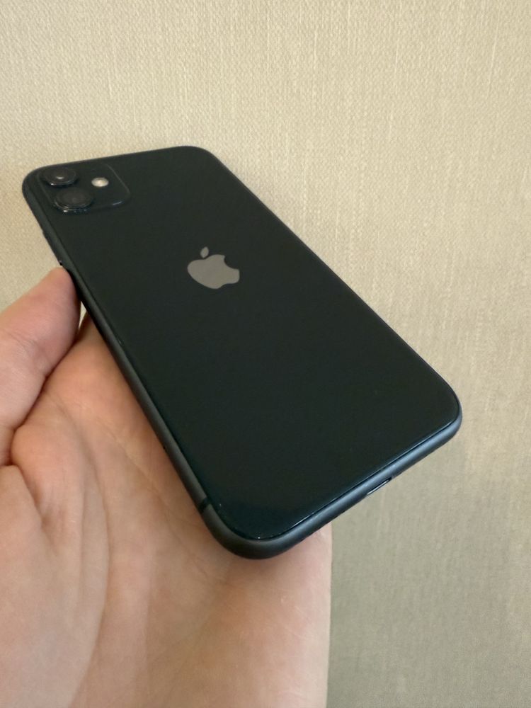 iPhone 11 / 256 ГБ / Dual SIM (2 фізичні SIM)