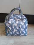 Nowa torba lunchowa o wymiarach 23x19x13 cm, w uroczy wzór z Muminkami