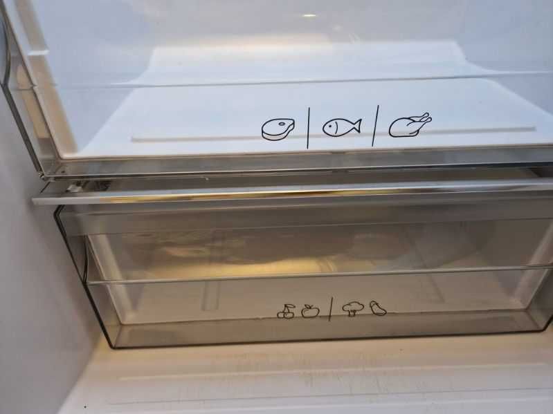Lodówka Sharp SJ-BA05DMXJ2