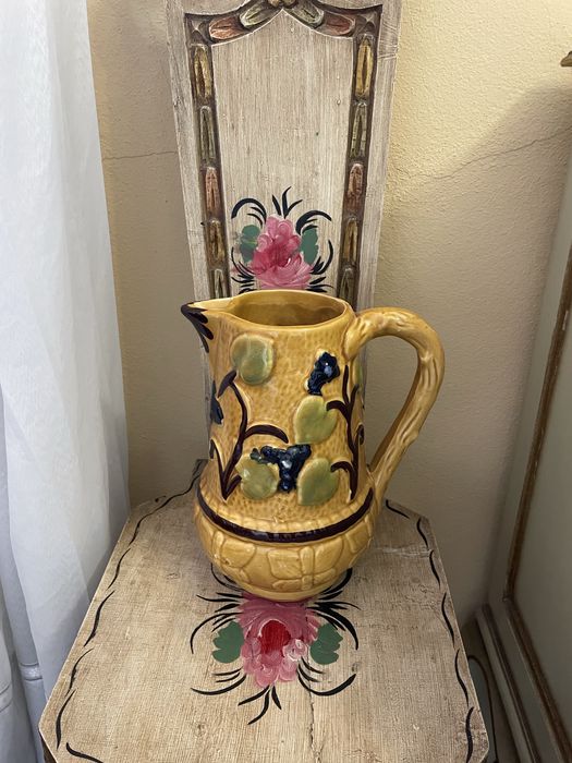 Caneca antiga de decoração
