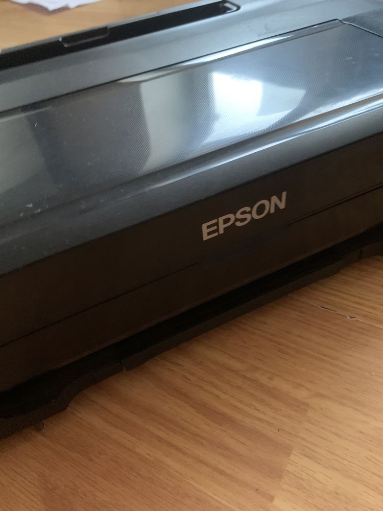 Принтер epson l132 в хорошем состоянии.