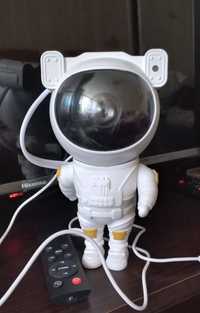 Космонавт нічник, проектор