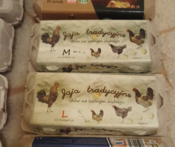 Wytłaczanki na jajka, cena za 8 sztuk + 6 gratis