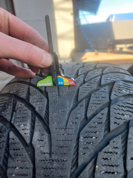 Зимові шини Nokian Hakkapeliitta R2 235 50 R18