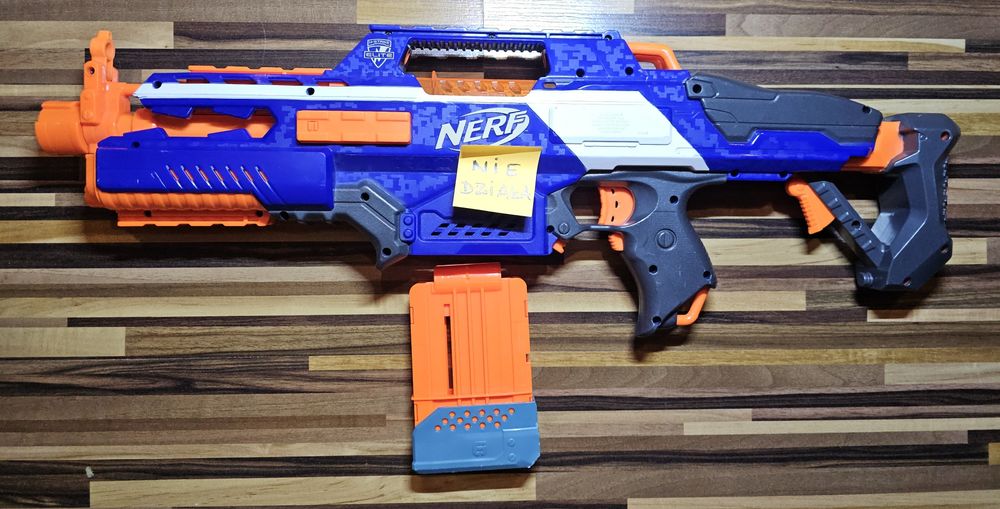 Używany zestaw 7 pistoletów Nerf