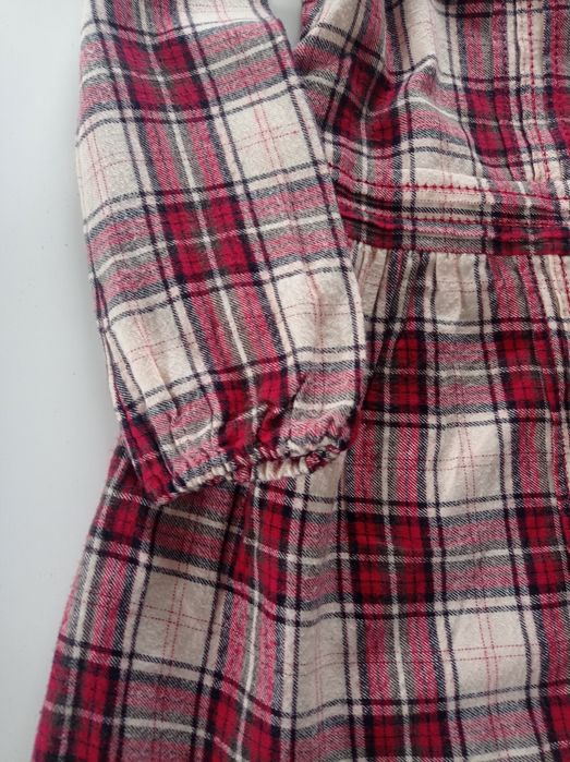 Piękna sukienka w kratkę 146 + gratis