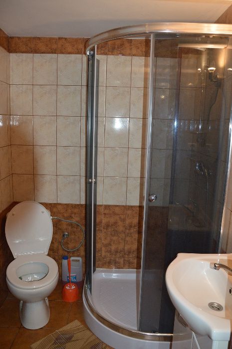 Noclegi. Wynajem pokoi .Wynajmę pokoje kwatery pracownicze 2-3-4 os.