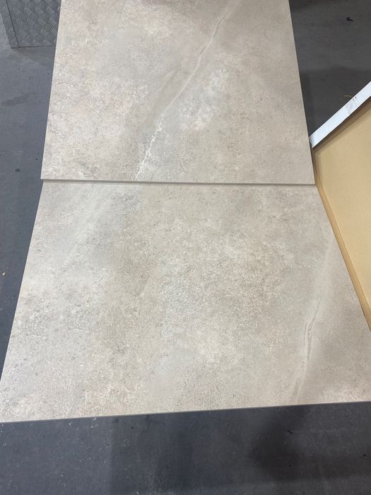Pavimento cinza 90x90 cm