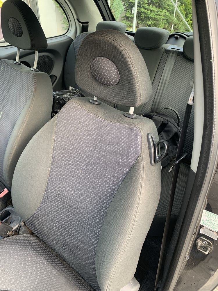 Nissan micra rok 2006 1.2 b klima