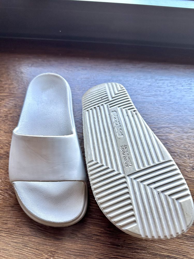 Chinelo prozis cinzento/creme