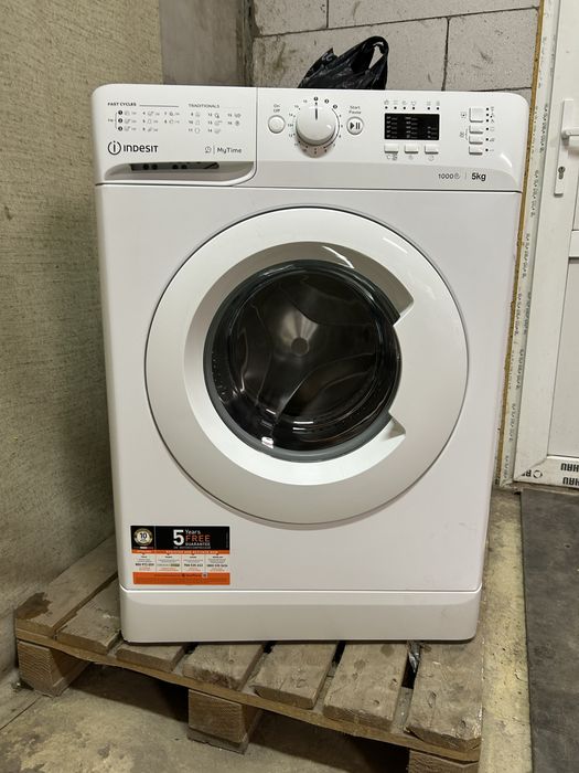 Стиральная машина Indesit на 5 кг.OMTWSA51052WEU.Гарантия!