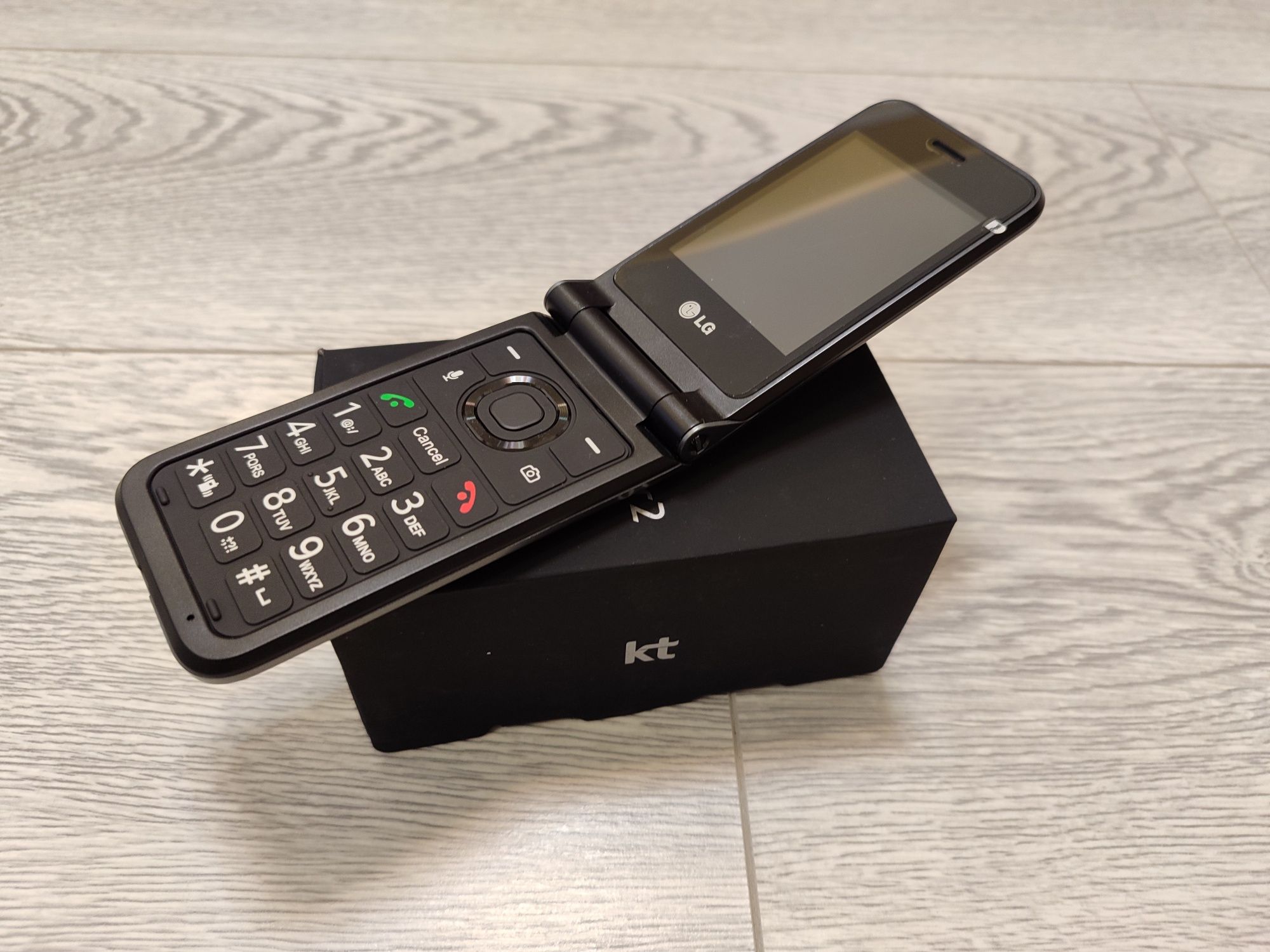 LG Y120K GSM 2G 1470 mAh 2.8" экран, черный