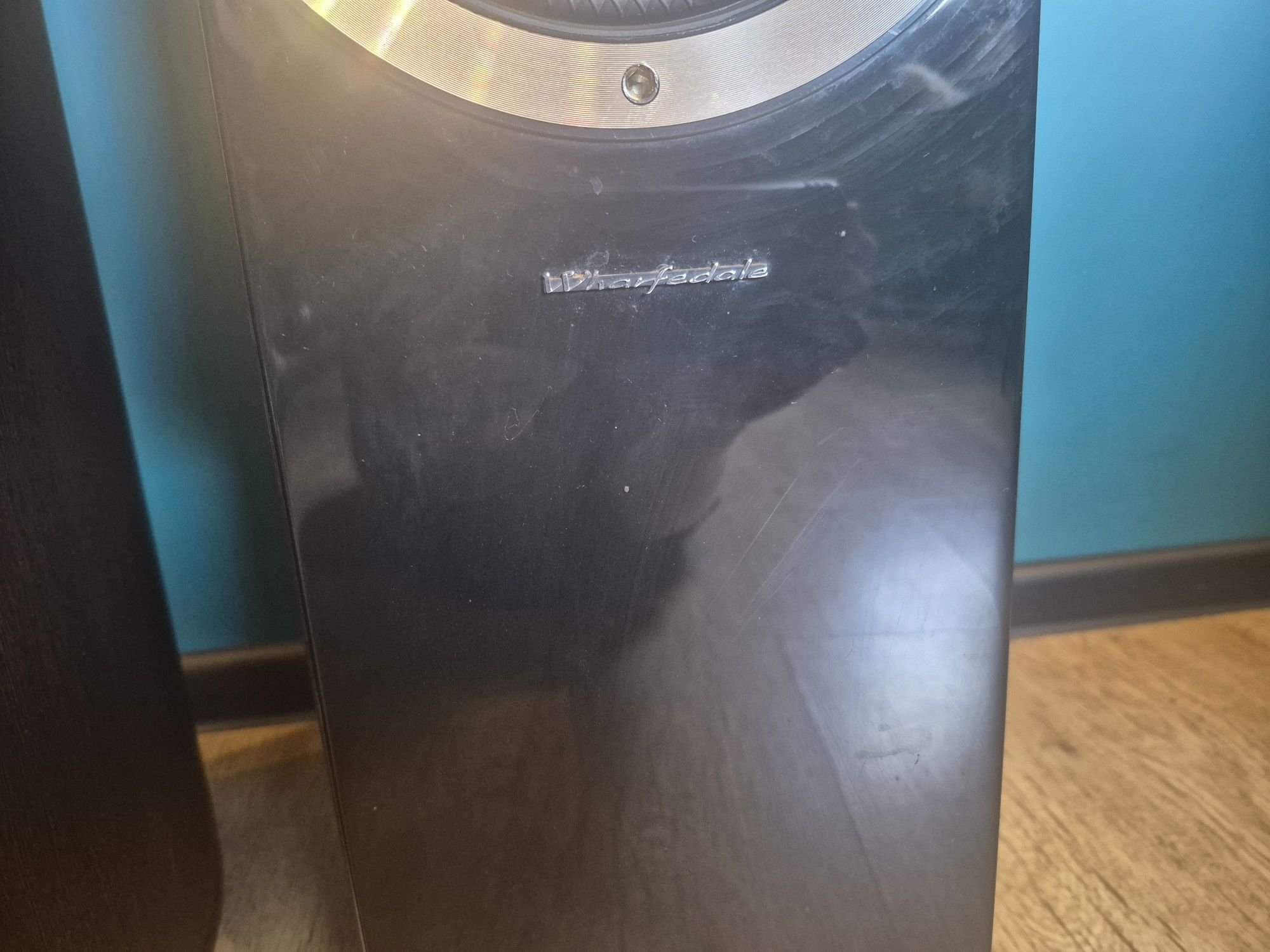 Wharfedale Diamond 10.7 dwie kolumny, radio i amplituner