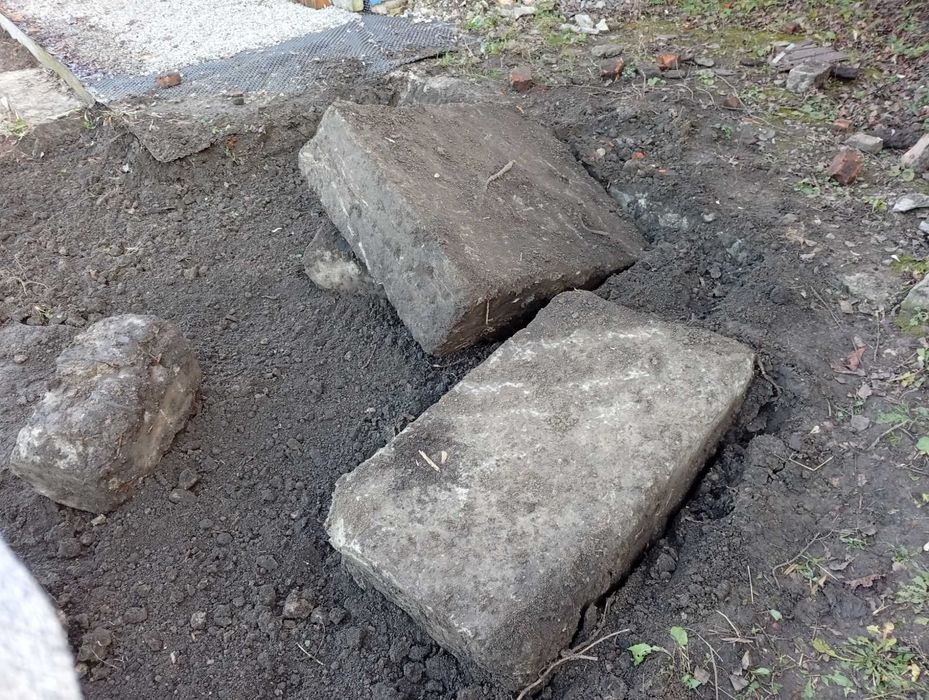 Віддам фундаментні блоки