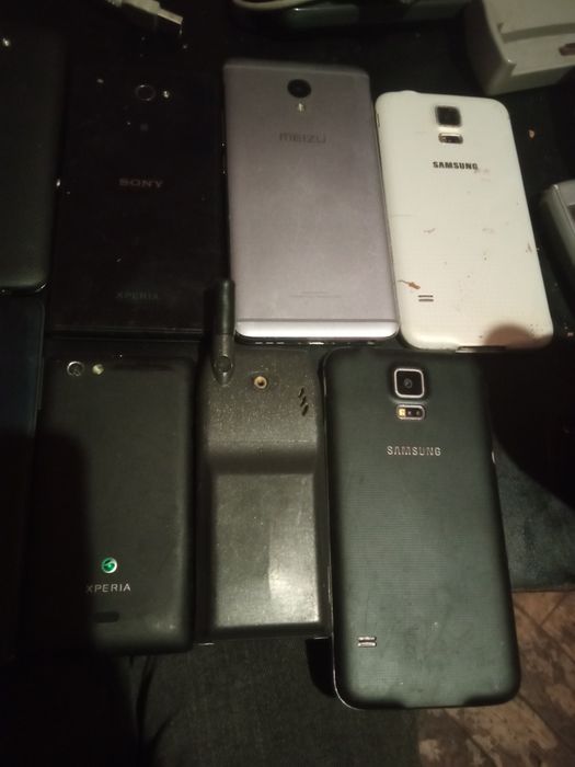 Telefony komórkowe na części