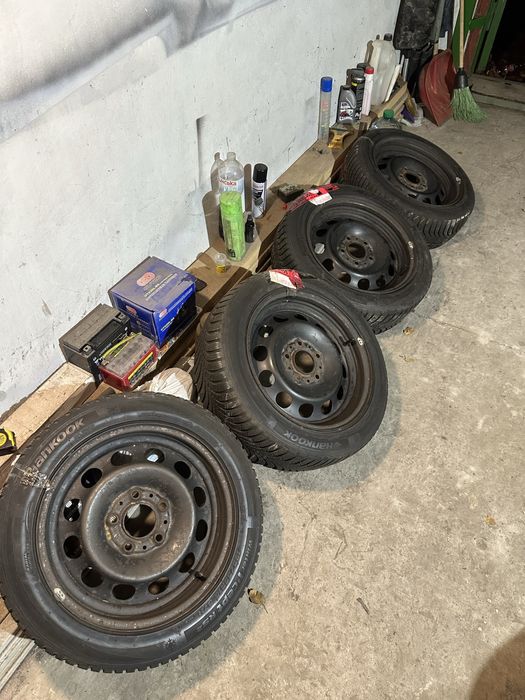Комплкет зимової гуми 5/120 R16