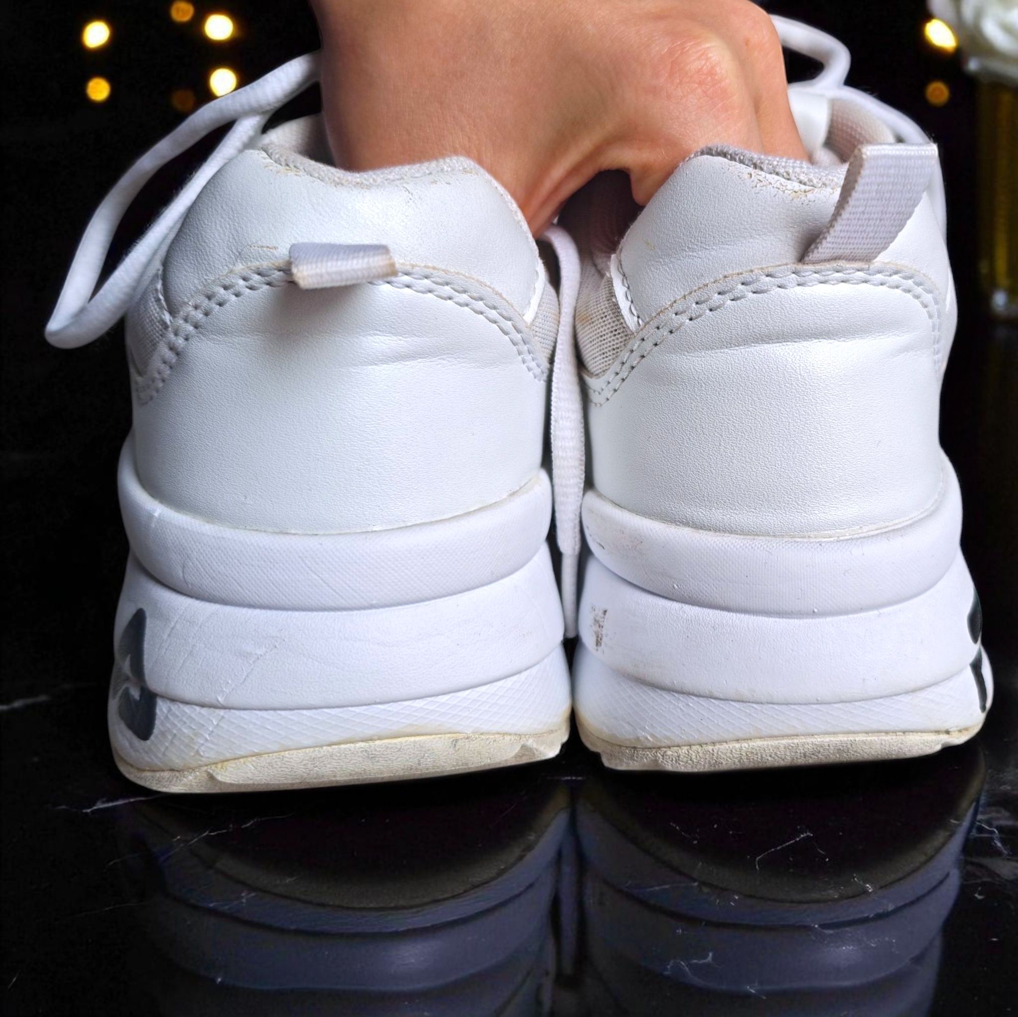 Kultowe sneakersy damskie Fila sportowe białe sznurowane
