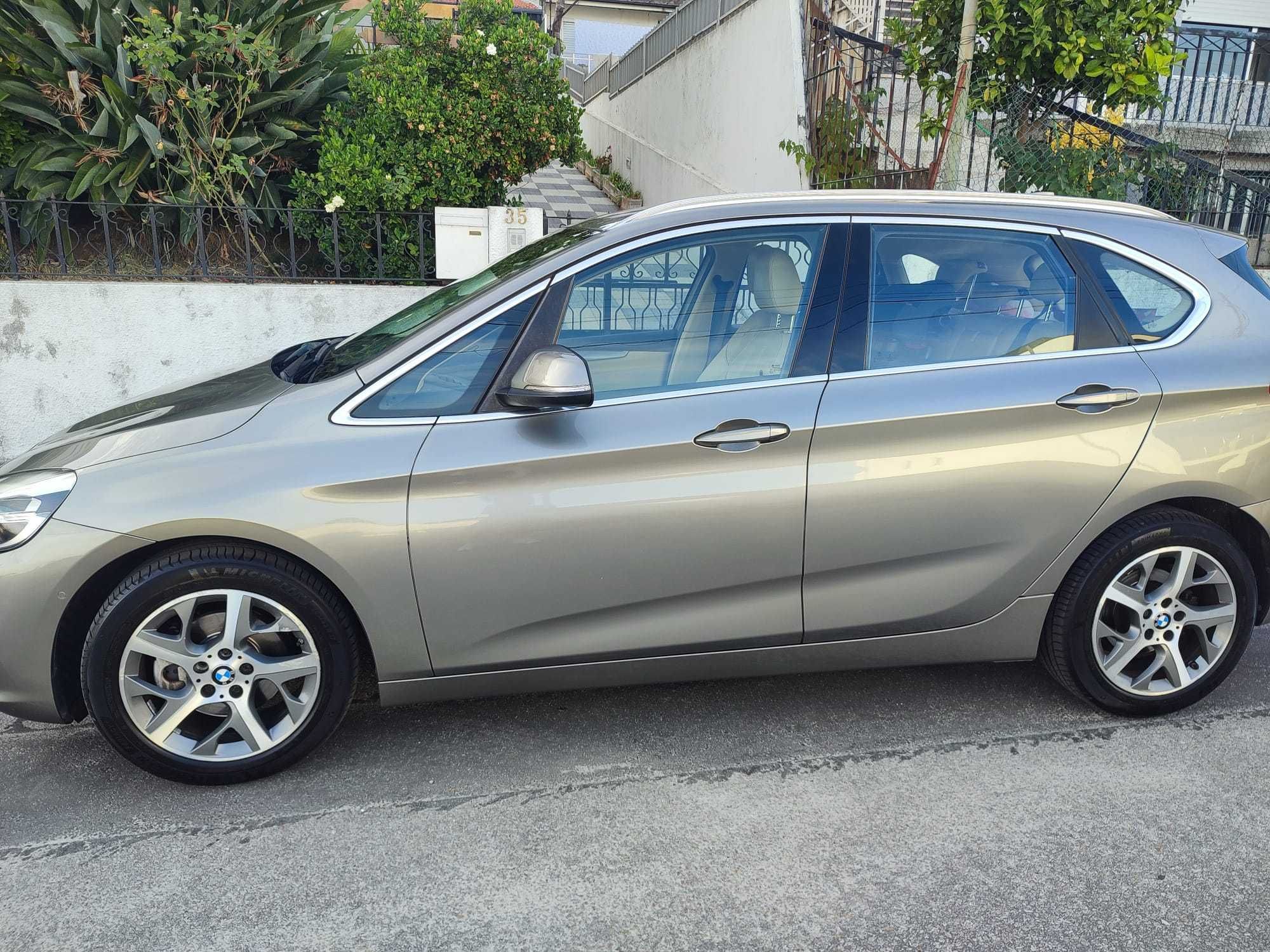 BMW 216 Active Tourer D Line Luxury