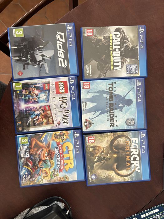 PS4 Slim + 2 comandos + jogos