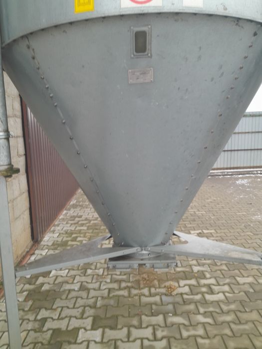 Silos Michał na pasze zbiornik bin paszowy