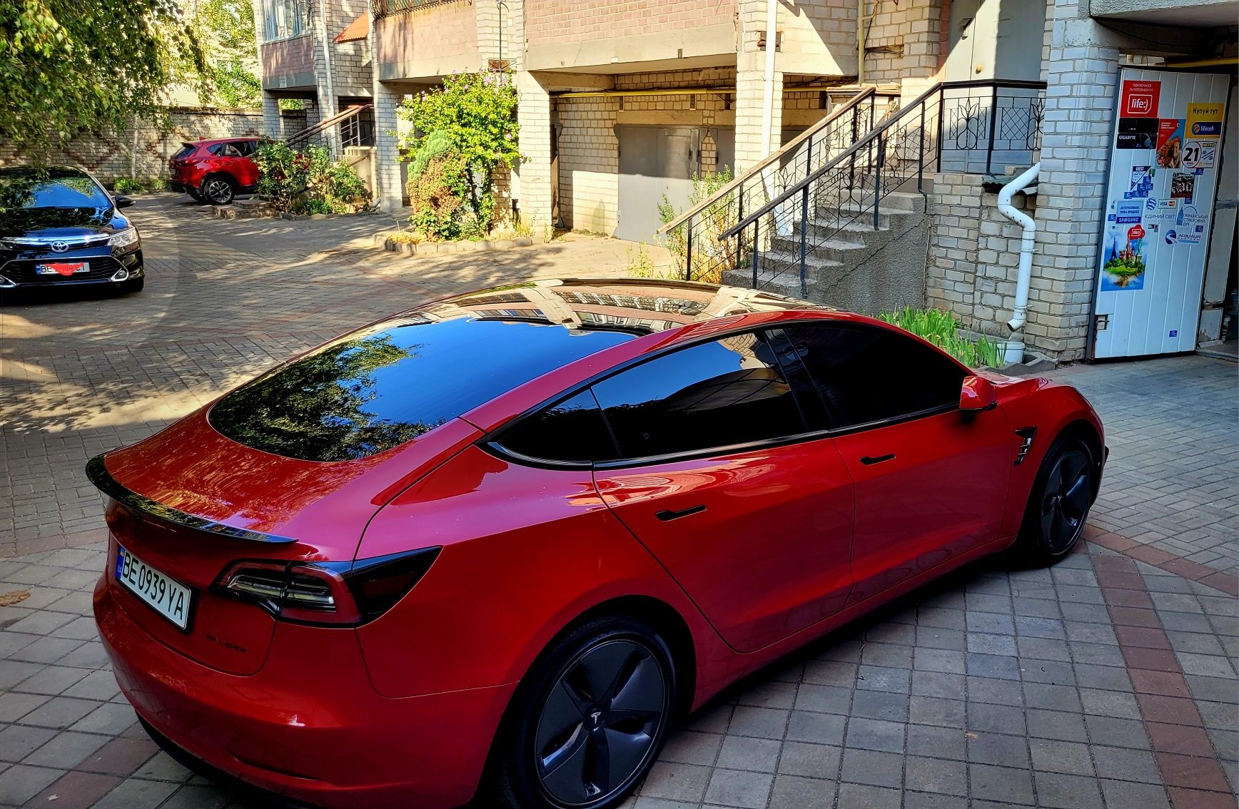 Продам Tesla model 3