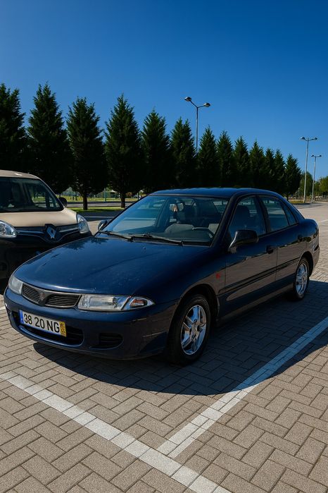 Vendo Mitsubishi Carisma ano 99