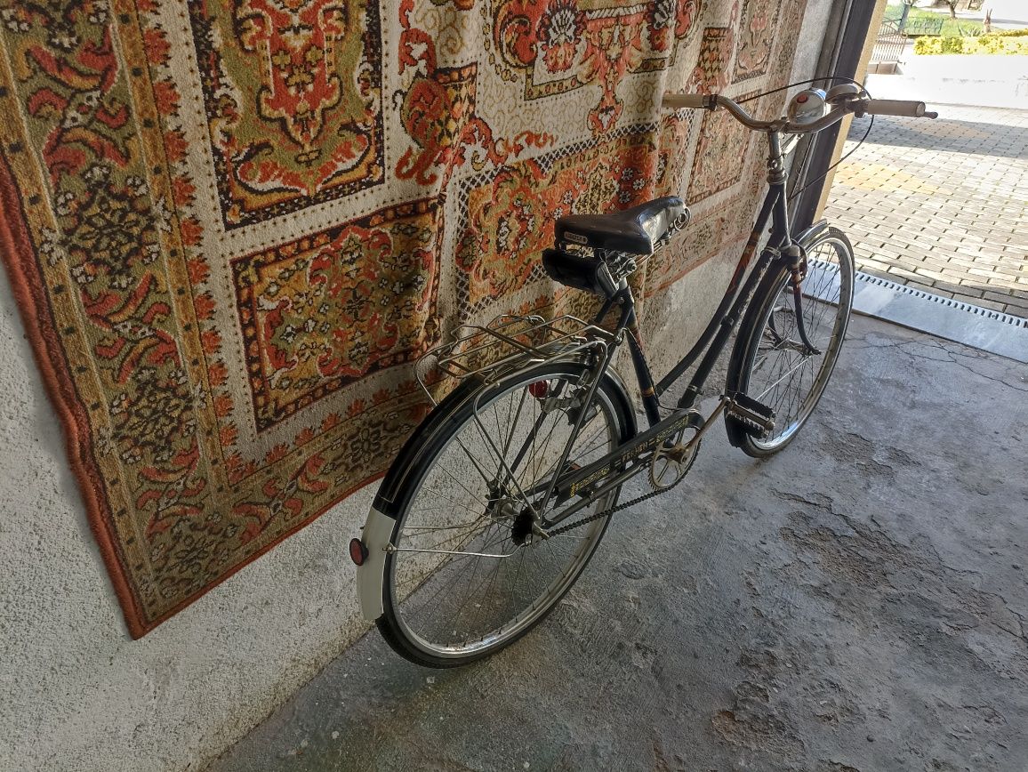 Bicicleta antiga para colecionador