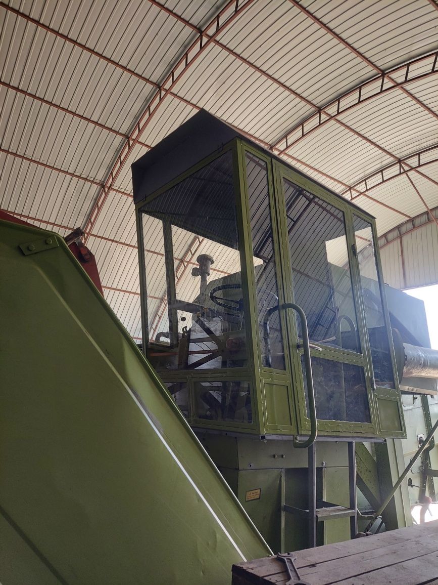 Комбайн claas corsar